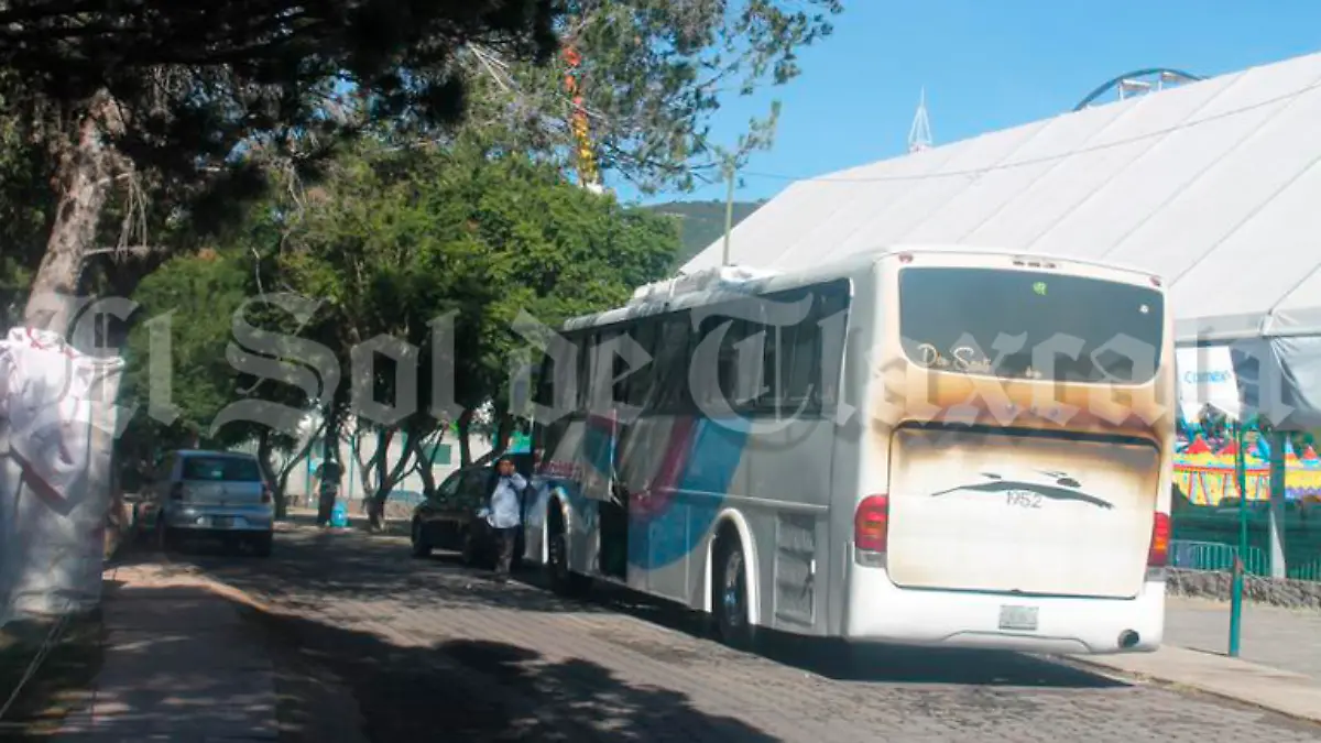 CAMIÓN INCENDIADO 1